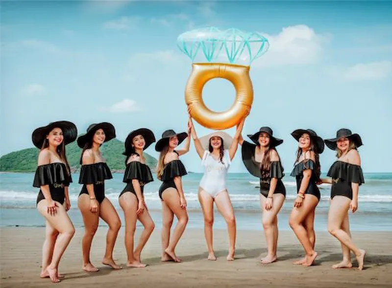 Despedidas de Soltero y Soltera en la Playa desde Morelia